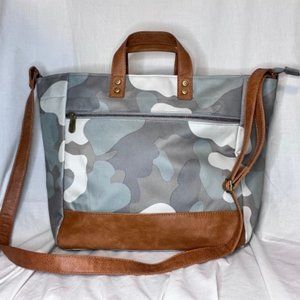 Thirty One Step Up Tote - Camo
